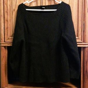 Black ribbed sweater